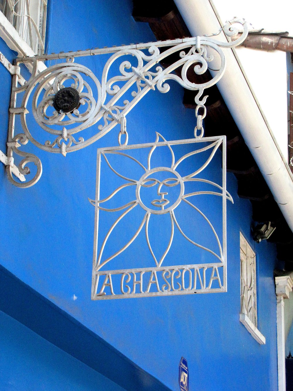 Casa Museo La Chascona - Pablo Neruda's Romantic Hideaway